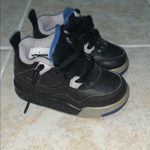 Jordan 4 Retro